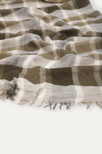 Load image into Gallery viewer, Colour Contrast Scarf
