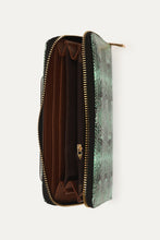 Load image into Gallery viewer, Snake Print Clutch
