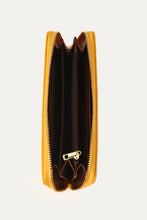 Load image into Gallery viewer, Croc Textured Clutch

