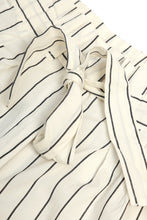 Load image into Gallery viewer, Wide-leg trouser
